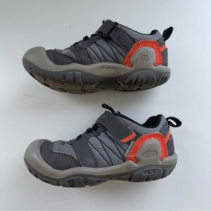Keen Toddler Little Kids’ Knotch Peak Sneaker (size 9)